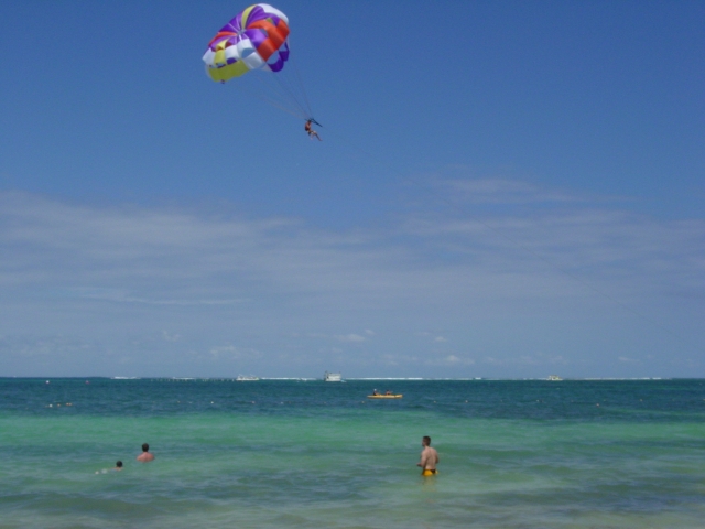 Parasailin sulle coste del Salento